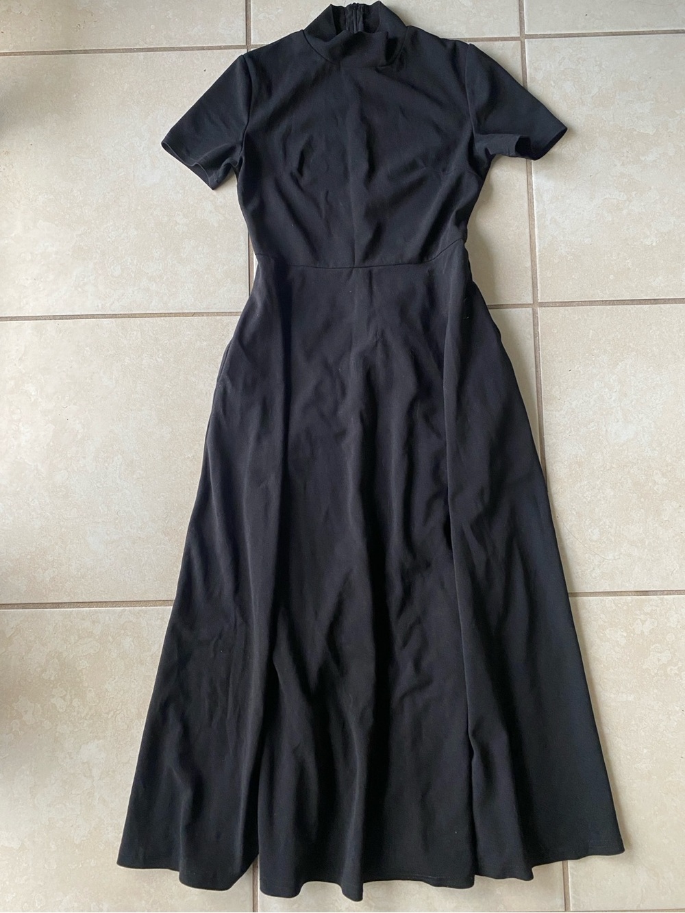 Mock-Neck Circle Skirt Minimalist Classic Maxi dress